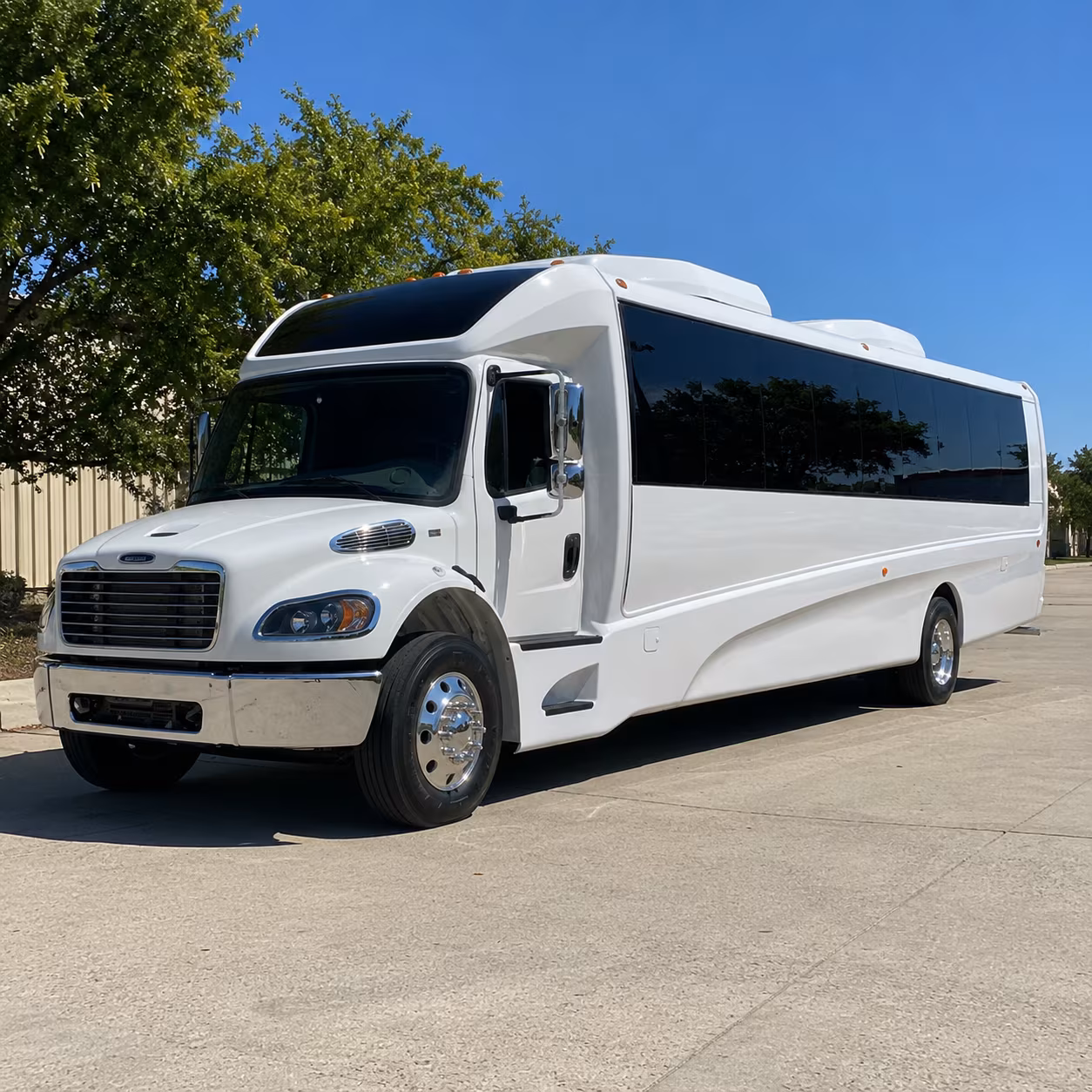 broken arrow 18 passenger minibus