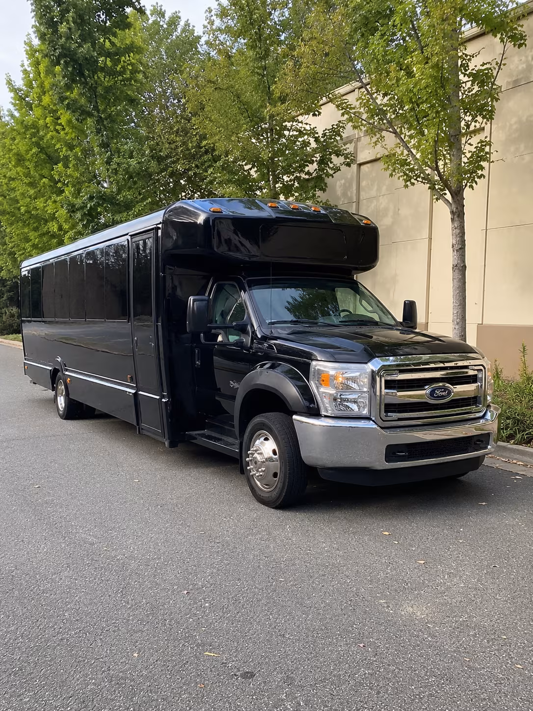 broken arrow holiday party bus rental