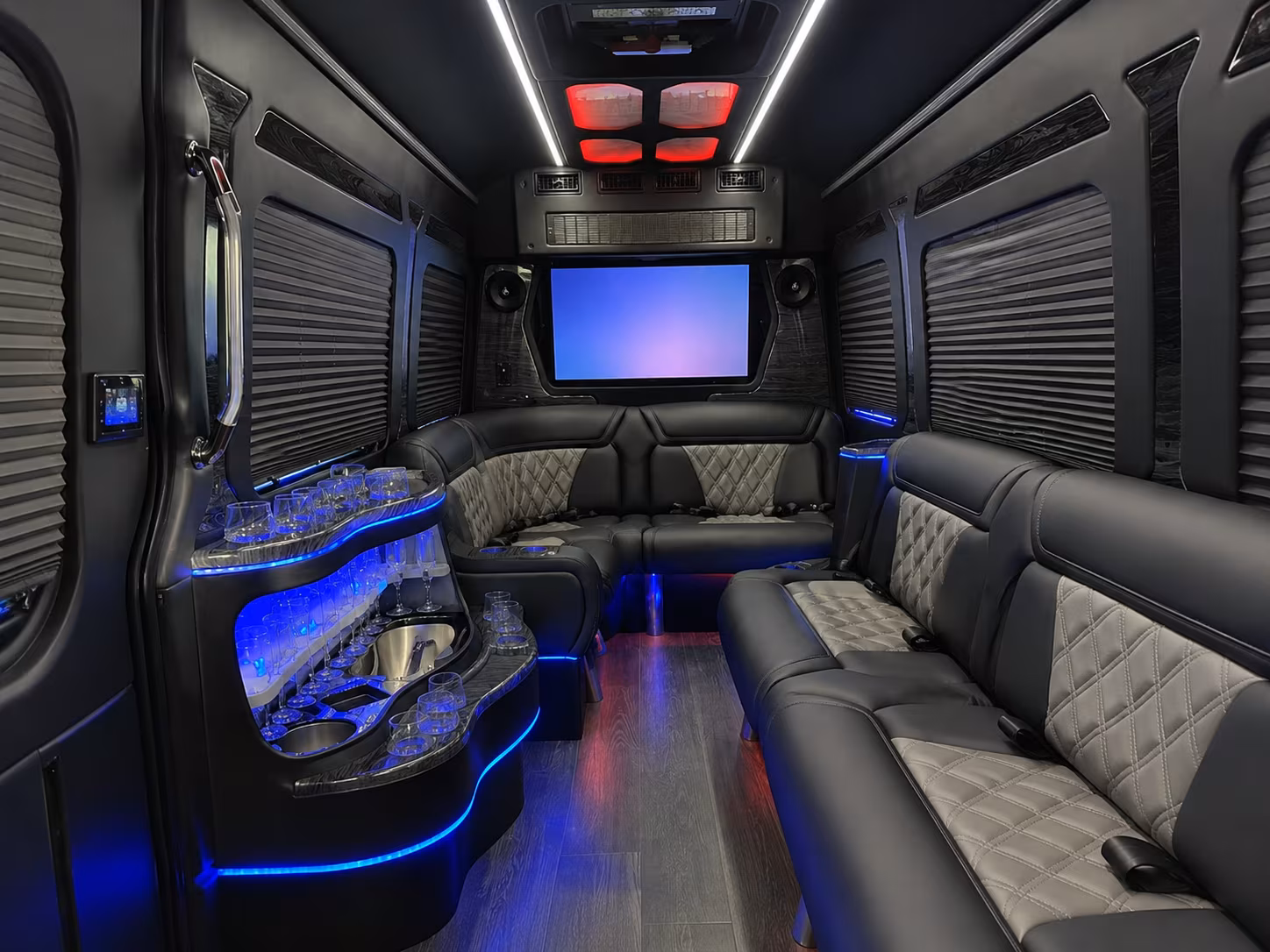 bus rentals for oklahoma national guard events and ceremonies in broken arrow