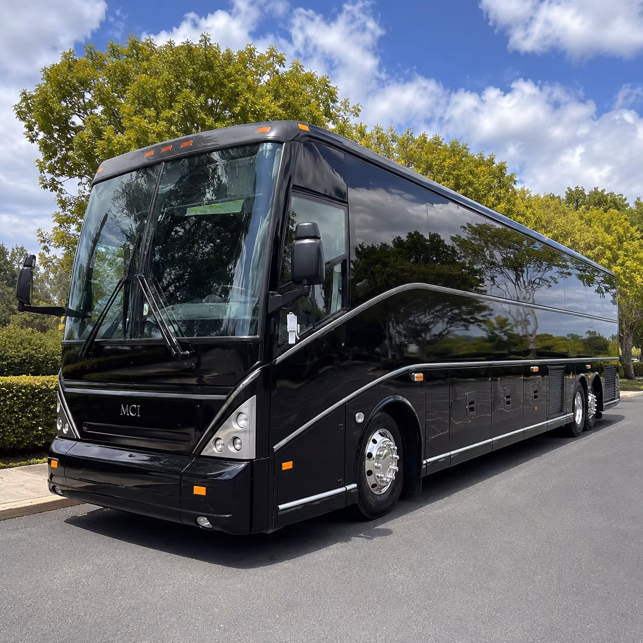 charter bus transportation for federal agencies and contractors near broken arrow