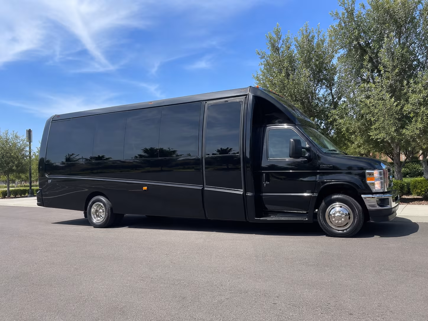 charter buses for corporate events and conference travel in broken arrow
