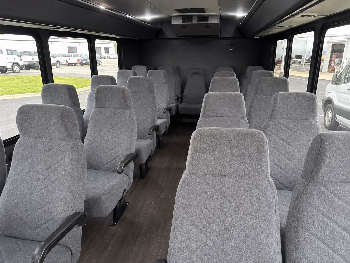 morning of wedding party transportation in broken arrow