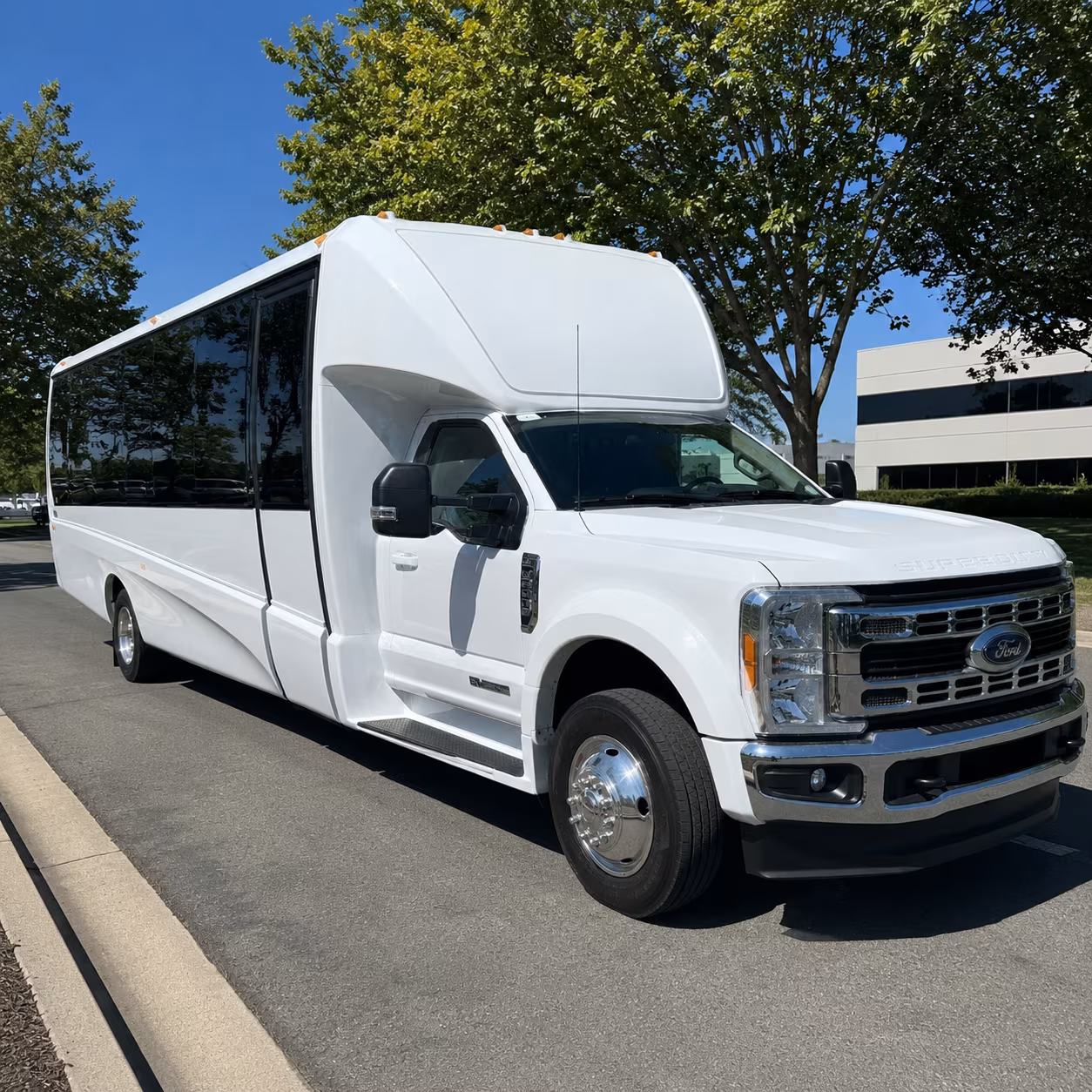 wedding and quinceanera buses for broken arrow celebrations